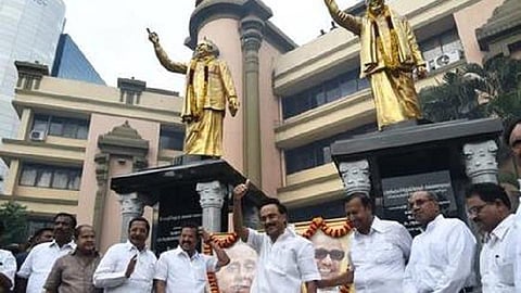 தமிழக சட்டப்பேரவைத் தேர்தலில் வெற்றி வாய்ப்பு யாருக்கு?- கருத்துக் கணிப்பு முடிவு வெளியீடு