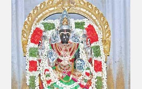 ரிஷப ராசி அன்பர்களே! மார்ச் மாத பலன்கள் - தடைகள் நீங்கும்; எதிரிகள் விலகுவார்கள்; பண வரவு உண்டு; வீண் பழி ஏற்படும்