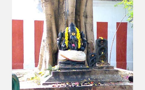 மீன ராசி அன்பர்களே! மார்ச் மாத பலன்கள்; திடீர் யோகம் உண்டு; கடன் பிரச்சினை தீரும்; பழக்கத்தில் நிதானம்; பண வரவு உண்டு