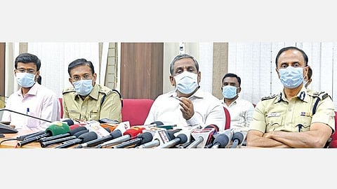 தேர்தல் விதிமீறல் புகார்கள் அதிகாரிகள் பாரபட்சமாக செயல்பட்டால் நடவடிக்கை: கோவை மாவட்ட ஆட்சியர் எச்சரிக்கை
