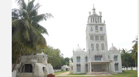வீரமாமுனிவர் கட்டிய ஏலாக்குறிச்சி அடைக்கல அன்னை ஆலயம்.