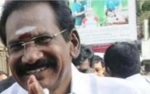 மதுரையில் 4 தொகுதிகளில் போட்டியிட அமைச்சர் செல்லூர் ராஜூ விருப்பமனு: அதிருப்தியில் அதிமுக நிர்வாகிகள்