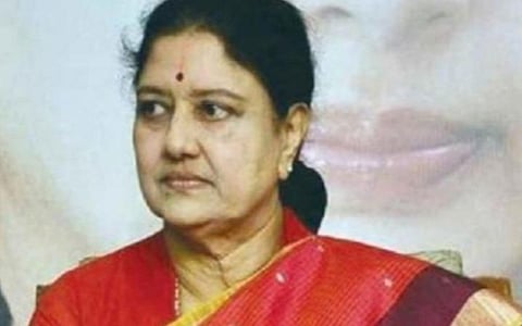 அமமுக தேர்தல் பிரச்சாரத்தில் சசிகலா முன்னிலைப்படுத்தப்படுவாரா? புகைப்படம் இடம்பெறுமா?