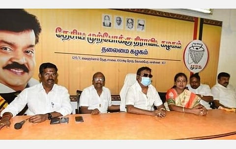 விலகும் முடிவை தேமுதிக மறுபரிசீலனை செய்து அதிமுக கூட்டணியில் தொடர வேண்டும்: வானதி சீனிவாசன், பொன்.ராதாகிருஷ்ணன் வேண்டுகோள்