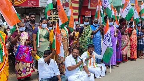 நிலக்கோட்டை தொகுதியை காங்கிரஸுக்கு பெற்றுத்தராததைக் கண்டித்து ஆர்ப்பாட்டம் 