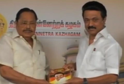 தேர்தல் அறிக்கையை வெளியிட்டார் ஸ்டாலின்.
