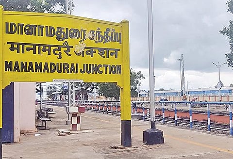 மானாமதுரையில் அதிமுக, திமுக நேரடி போட்டி: அனல் பறக்கும் தேர்தல் களம்