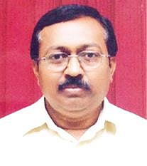 கரோனா தொற்று மற்றும் உயிரிழப்பை தடுக்க முதியோர், இணை நோய் உள்ளவர்கள் தடுப்பூசி போட்டுக் கொள்ள வேண்டும்: பொது சுகாதாரத் துறை முன்னாள் இயக்குநர் குழந்தைசாமி அறிவுரை