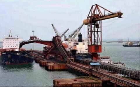 தூத்துக்குடி துறைமுகம் புத்துயிர்ப்பு பெறட்டும்