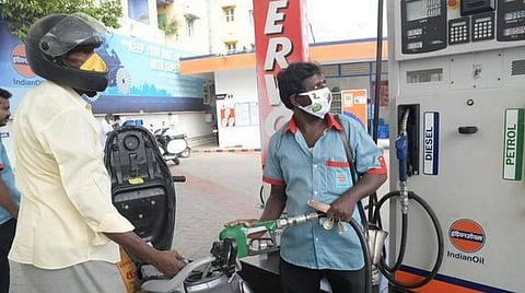 பெட்ரோல், டீசல் வரிக் குறைப்பு: ஒன்றிய அரசே முதல் அடியை எடுத்துவைக்கட்டும்