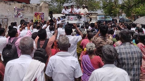 மதுரை கிழக்கு தொகுதியில் திமுக வேட்பாளர் பி.மூர்த்தி வேட்புமனு தாக்கல்