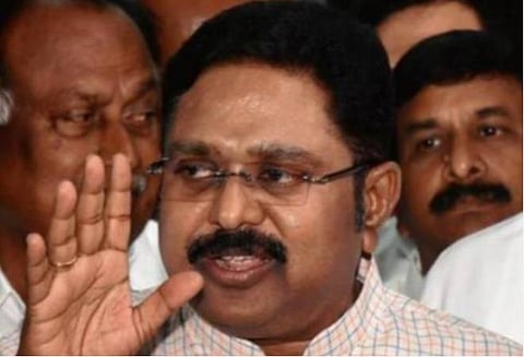 விவசாயி என்றால் போராட்டம் நடத்திய விவசாயிகளைக் கண்டுகொள்ளாதது ஏன்?- முதல்வர் பழனிசாமிக்கு தினகரன் கேள்வி