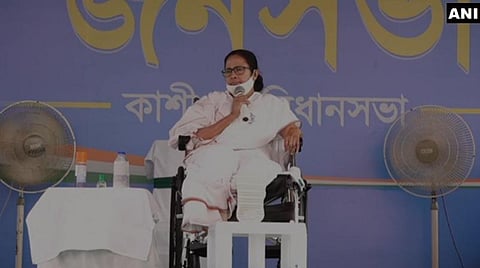 புர்லியா மாவட்டத்தில் முதல்வர் மம்தா பானர்ஜி தேர்தல் பிரச்சாரத்தில் பேசிய காட்சி: படம் | ஏஎன்ஐ.