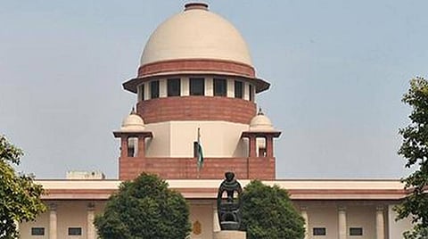 மகாராஷ்டிர அமைச்சருக்கு எதிரான ரூ.100 கோடி மாமூல் புகார்; மும்பை போலீஸ் அதிகாரியின் மனு: உச்ச நீதிமன்றத்தில் நாளை விசாரணை