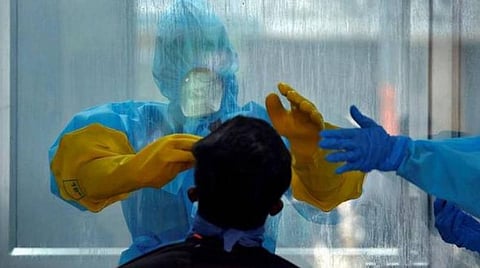 60 ஆயிரத்தை தொடுகிறது கரோனா தொற்று: சிகிச்சை பெறுவோர் எண்ணிக்கை 4 லட்சத்தை கடந்தது