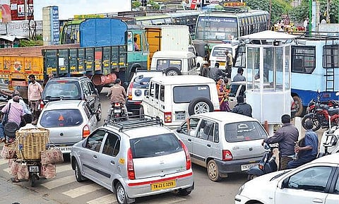 தேயிலைக்கு ஆதார விலை நிர்ணயிப்பதில் தொடரும் இழுபறி: குன்னூர் தொகுதி மீண்டும் திமுகவின் கோட்டையாக மாறுமா?