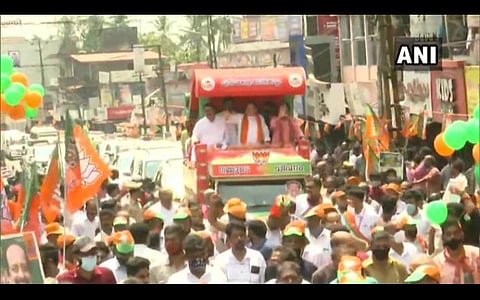 தர்மடம் தொகுதிக்கு உட்பட்ட கஞ்சானி பகுதியில் வாக்குச் சேகரித்த பாஜக தேசியத் தலைவர் ஜே.பி.நட்டா: படம் | ஏஎன்ஐ.