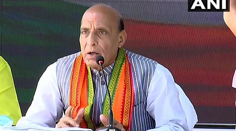 மத்திய பாதுகாப்புத்துறை அமைச்சர் ராஜ்நாத் சிங் திருவனந்தபுரத்தில் பேட்டி அளித்த காட்சி: படம் | ஏஎன்ஐ.