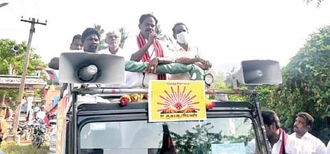 மதுராந்தகம்(தனி) சட்டப்பேரவை தொகுதியின் மதிமுக வேட்பாளர் மல்லை சத்யா படாளம் கிராமத்தில் வாக்கு சேகரித்தார்.