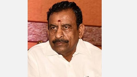 நலத்திட்டங்கள் தொடர ஆதரியுங்கள்: வேதாரண்யம் தொகுதியில் அமைச்சர் ஓ.எஸ்.மணியன் பிரச்சாரம்
