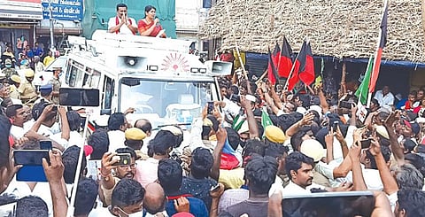 பெரியகுளத்தில் திமுக வேட்பாளர் சரவணக்குமாரை ஆதரித்து பேசிய கனிமொழி எம்.பி.