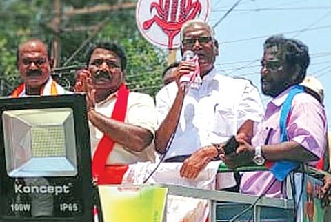 புதுச்சேரி தட்டாஞ்சாவடியில் போட்டியிடும் இந்திய கம்யூனிஸ்ட் வேட்பாளர் சேது செல்வத்தை ஆதரித்து, அக்கட்சியின் அகில இந்திய பொதுச் செயலாளர் டி.ராஜா பிரச்சாரத்தில் ஈடுபட்டார்.
