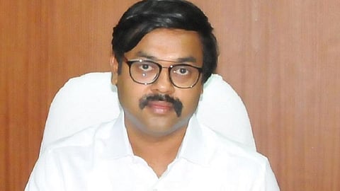 சட்டப்பேரவைத் தேர்தல் நாளை நடைபெறும் நிலையில் திருப்பூரில் பத்திரிகையாளர் சந்திப்பே நடத்தாத நிர்வாகம் 