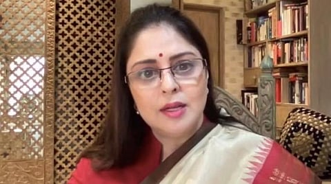 முதற்கட்ட தடுப்பூசி போட்ட பின்பும் நக்மாவுக்கு கரோனா தொற்று 
