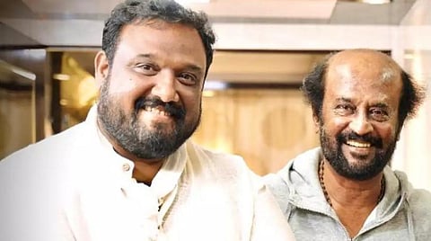 'அண்ணாத்த' அப்டேட்: ஹைதராபாத் சென்றார் ரஜினி
