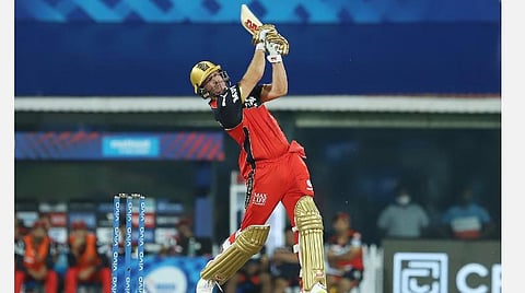 ஆர்சிபி அணியை வெற்றி்க்கு தனிஆளாக அழைத்துச் சென்ற ஏபி டிவில்லியர்ஸ் | படம் உதவி ட்விட்டர்