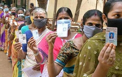 சென்னையில் குறைந்த பெண்களின் வாக்குகள்; கட்சிகளின் செயல்பாடுகள் பெண்களைக் கவரவில்லை: முன்னாள் ஐஏஎஸ் அதிகாரி சாந்தஷீலா நாயர் கருத்து