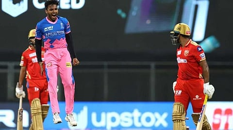 ராஜஸ்தான் ராயல்ஸ் அணியில் இடம் பெற்ற சேத்தன் சக்காரியா | படம் உதவி: ட்விட்டர்.