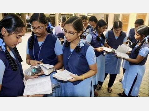 தமிழகத்தில் பிளஸ் 2 தேர்வு ஒத்திவைப்பு?- தலைமைச் செயலகத்தில் இன்று ஆலோசனைக் கூட்டம்