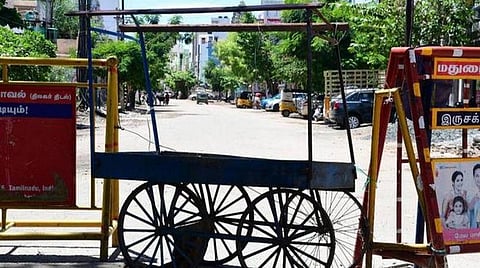 தமிழகத்தில் நடைமுறையில் உள்ள ஊரடங்கில் கூடுதல் கட்டுப்பாடுகள் இன்று வெளியாகுமா?- முதல்வர் பழனிசாமி சென்னையில் அதிகாரிகளுடன் ஆலோசனை