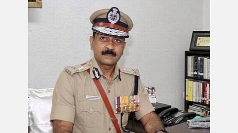 கரோனா விதிமீறல் தொடர்பாக முக்கிய சாலைகள் மட்டுமின்றி தெருக்களிலும் கண்காணிப்பை அதிகப்படுத்த காவல் ஆணையர் உத்தரவு