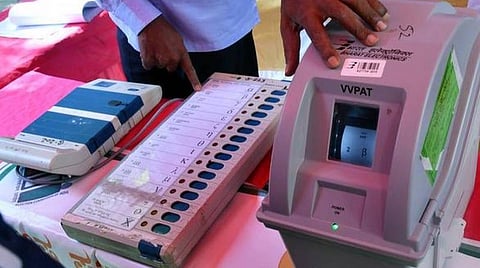 100% விவிபாட் ஒப்புகை சீட்டுகளை சரிபார்க்க கோரி மனு தாக்கல்: உச்ச நீதிமன்றம் தள்ளுபடி