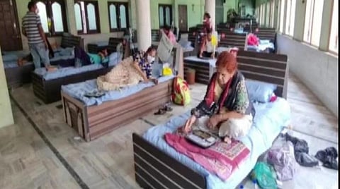 கரோனா சிகிச்சை: தற்காலிக மருத்துவமனையாக மாற்றப்பட்ட குஜராத் மசூதி