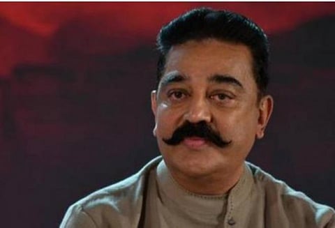 கண்டவர் கைகளிலும் நடமாடும் வாக்குப் பதிவு இயந்திரம்: கமல் கண்டனம்
