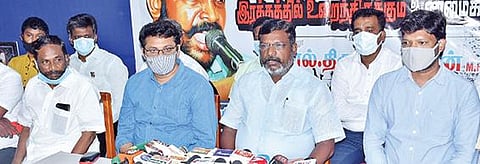 மதுரையில் செய்தியாளர்களிடம் பேசினார் விடுதலைச் சிறுத்தைகள் கட்சித் தலைவர் தொல்.திருமாவளவன். படம்: எஸ். கிருஷ்ணமூர்த்தி