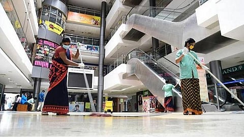 மதுரையில் சிறப்புக் குழுக்களால் கண்காணிக்கப்படும் மால்கள், தியேட்டர், தங்கும் விடுதிகள்; விதியை மீறினால் நடவடிக்கை: காவல்துறை எச்சரிக்கை  