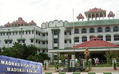 பாளை சிறையில் கைதி கொலையான வழக்கு: அறிக்கை தாக்கல் செய்ய உயர் நீதிமன்றம் உத்தரவு
