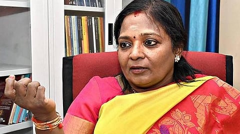கரோனா தடுப்பு; அரசியல் கட்சிகள், சமூக இயக்கங்கள் மக்களுக்கு உதவ வேண்டும்: புதுவை ஆளுநர் தமிழிசை