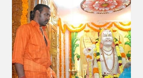 உங்கள் நட்சத்திரங்கள்...வரம் அருளும் தெய்வங்கள் - 11; ஸ்ரீராகவேந்திரரை குருவாக வழிபடும் ராகவா லாரன்ஸ்! 