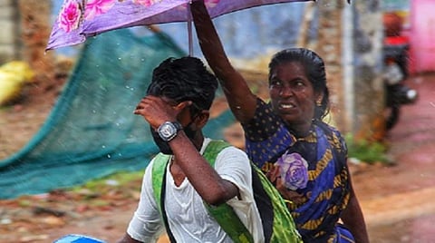 குமரியில் கனமழையால் குளிர்ச்சியான தட்பவெப்பம்: அணைகளுக்கு விநாடிக்கு 500 கனஅடி தண்ணீர் உள்வரத்து