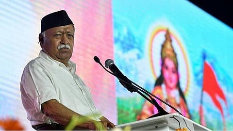 கரோனா இரண்டாம் அலை நெருக்கடிக்கு மக்கள், அரசாங்கம் மற்றும் அரசு நிர்வாகத்தின் அலட்சியமே காரணம்: ஆர்எஸ்எஸ் தலைவர் மோகன் பாகவத் 