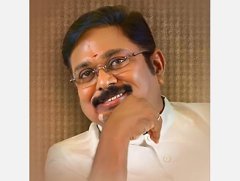 பள்ளிக்கல்வித்துறை இயக்குனர் பதவி சர்ச்சை; தமிழக அரசு நிதானமாக செயல்பட வேண்டும்: டிடிவி தினகரன் வலியுறுத்தல்