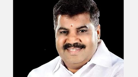 ஆர்.பி.சந்திரமோகன்.