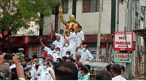 திருச்சியில் 3 இடங்களில் ஆக்சிஜன் உற்பத்தி ஆலை; மத்திய, மாநில அரசுகளிடம் வலியுறுத்தியுள்ளேன்- திருநாவுக்கரசர் எம்.பி. தகவல்