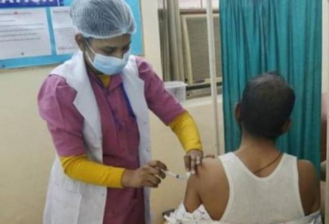 சிவகங்கை மாவட்டத்தில் கோவாக்சின் தடுப்பூசி நிறுத்தம்; 2-வது தவணை செலுத்த முடியாமல் ஆயிரக்கணக்கானோர் தவிப்பு