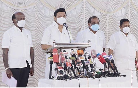 செங்கல்பட்டு தடுப்பூசி மையம்; மூன்றாவது அலைக்கு முன்கூட்டியே எச்சரிக்கையாகச் செயல்பட முயல்கிறோம்: முதல்வர் ஸ்டாலின் 